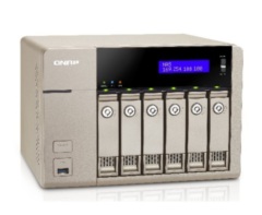 Настольное исполнение QNAP TVS-663-4G