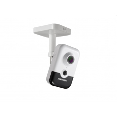 IP-камера  Hikvision DS-2CD2425FWD-I (2.8mm)